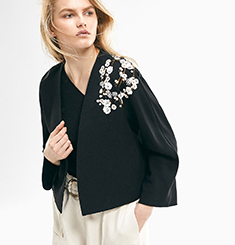 FLOWING EMBROIDERED JACKET 