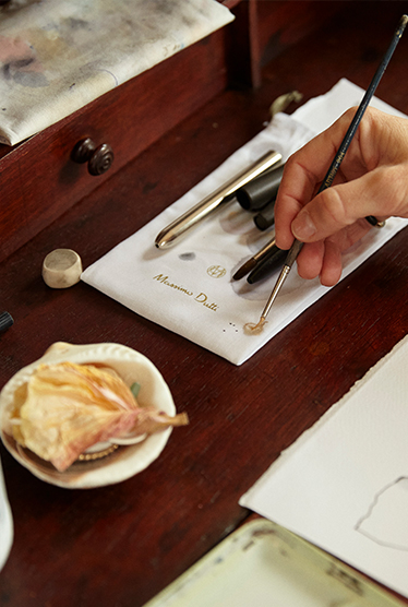 The Art of Inspiring | Paper by Massimo Dutti