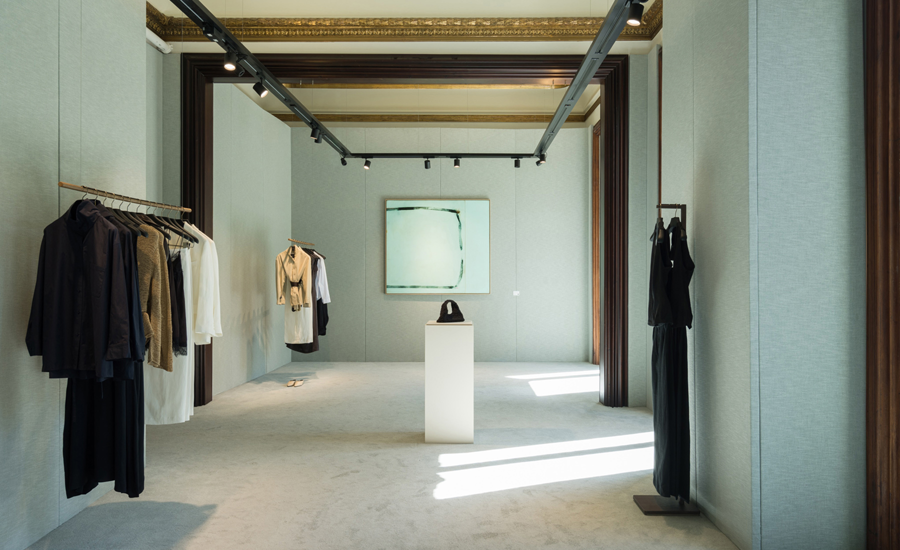 Adam Taylor Art in Progress Massimo Dutti Paseo de Gracia