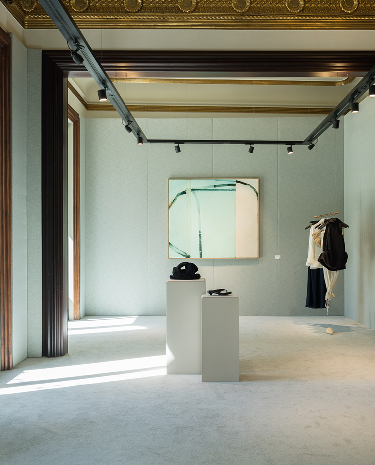Gallery Red Massimo Dutti Paseo de Gracia