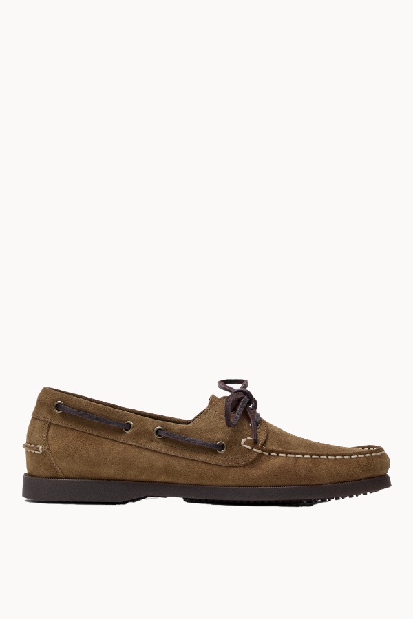 Leather boat shoes