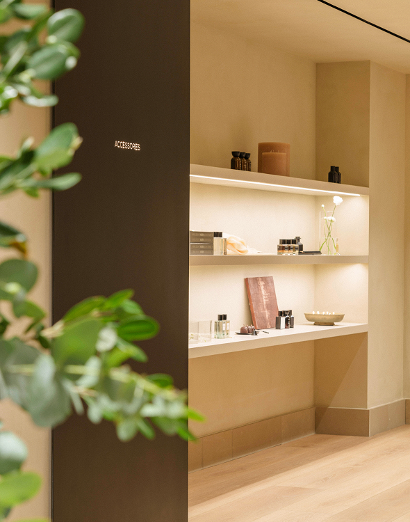 Estante de perfumes — Massimo Dutti Lisboa