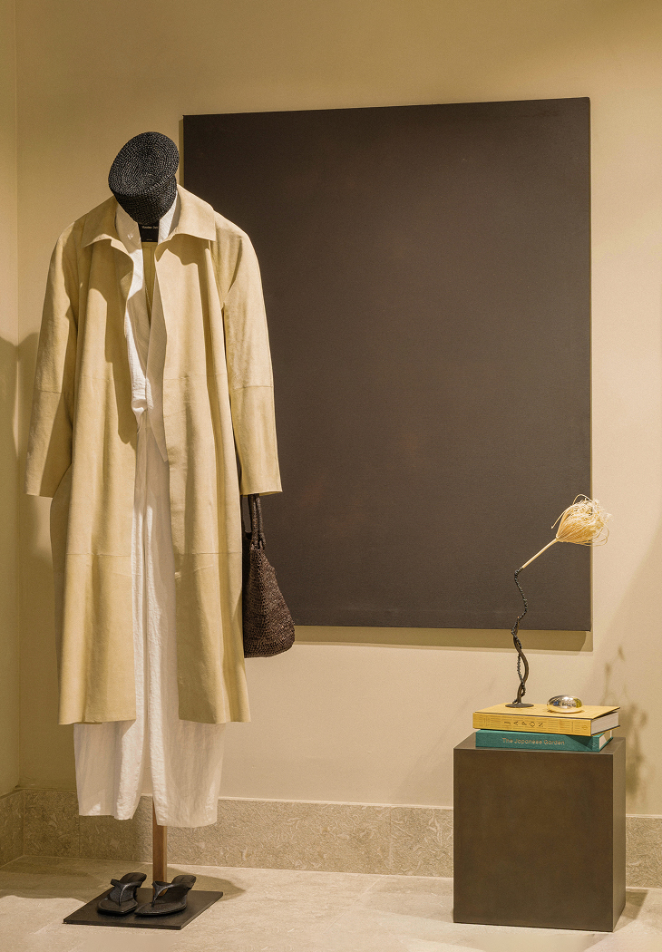 Abrigo y obra — Massimo Dutti Lisboa