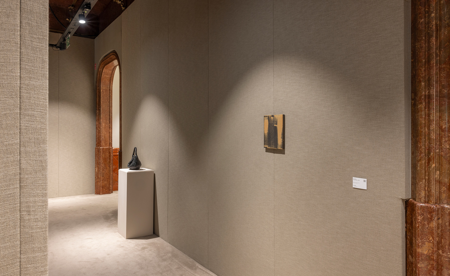 Restrollo, 2025 en la exposición — Massimo Dutti Passeig de Gràcia