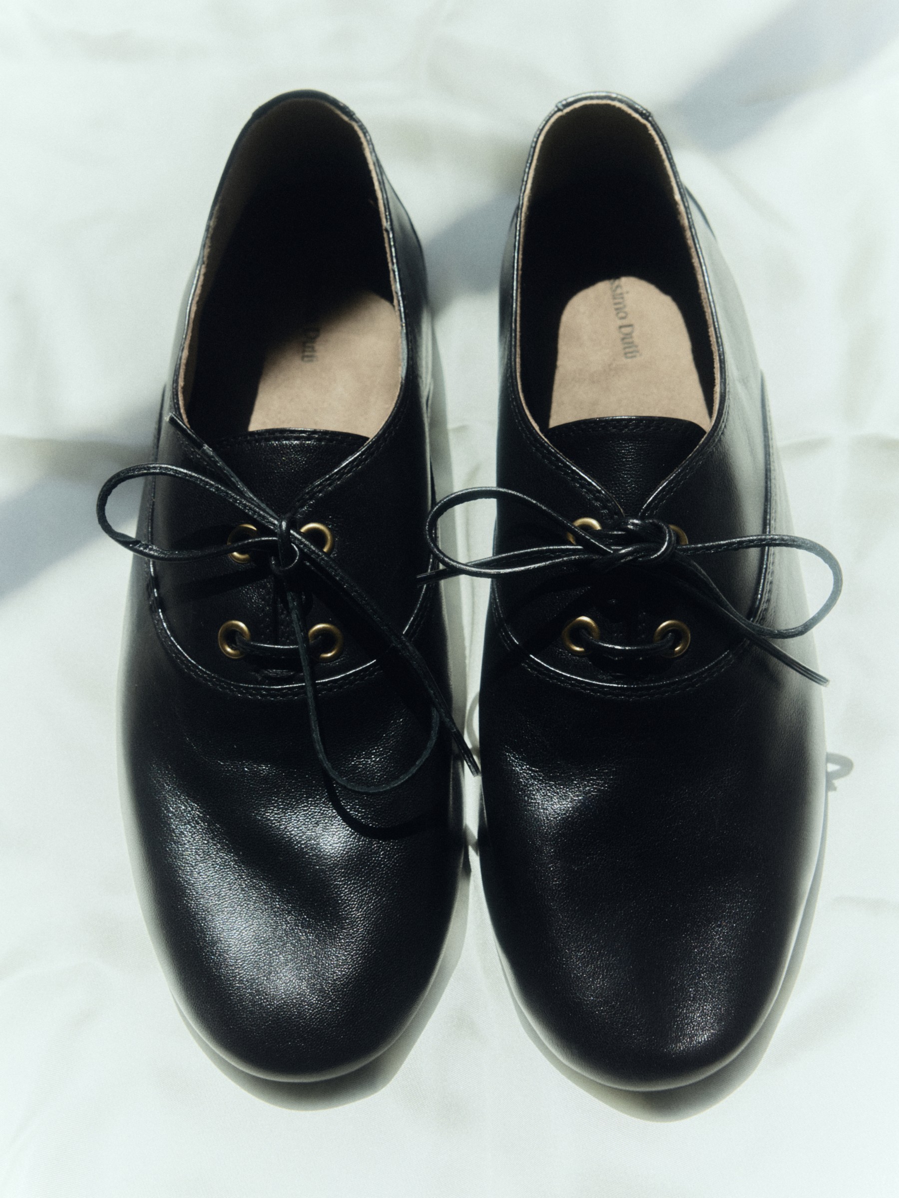 Black leather lace-up shoes — Massimo Dutti