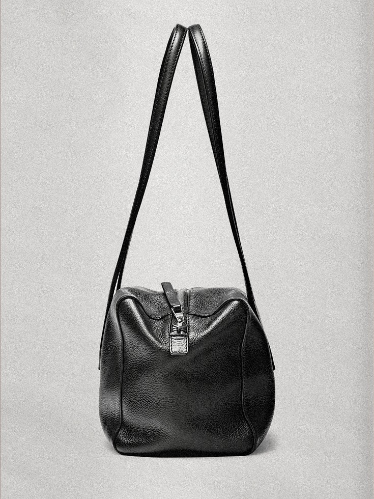 Black West Satchel bag worn on the shoulder — Massimo Dutti