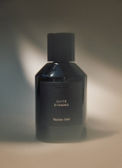 White Evening bottle on a light background — Massimo Dutti