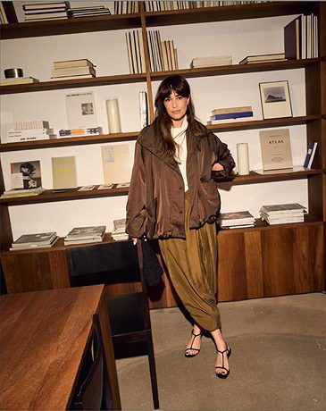 Alison Toby at the Limited Edition presentation in Paris — Massimo Dutti