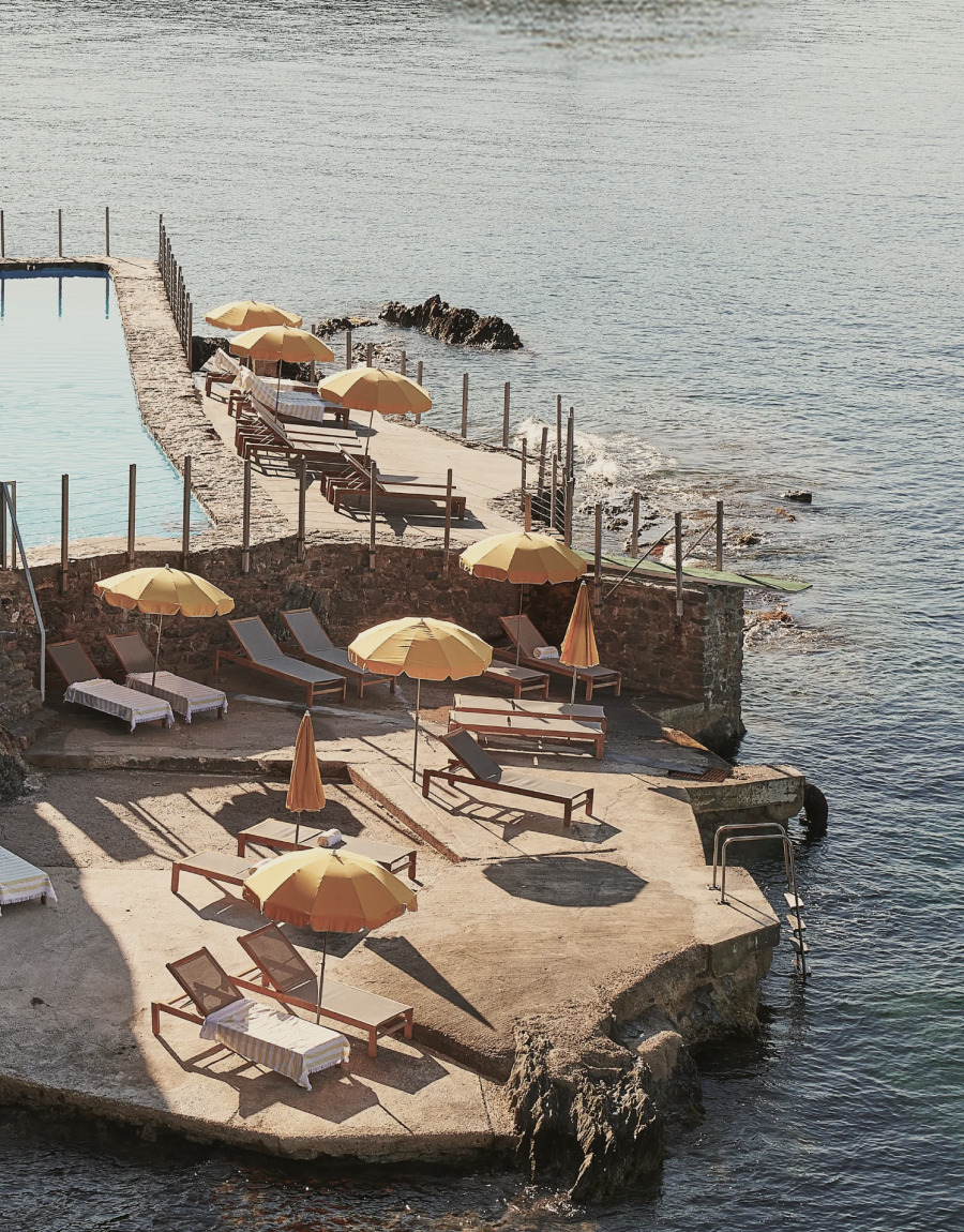 Terrace facing the Mediterranean — Hôtel Le Provençal, Giens