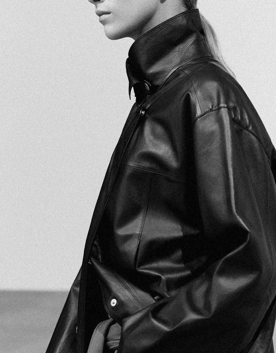 Sheepskin leather jacket with concealed button fastening and shirt collar — Massimo Dutti