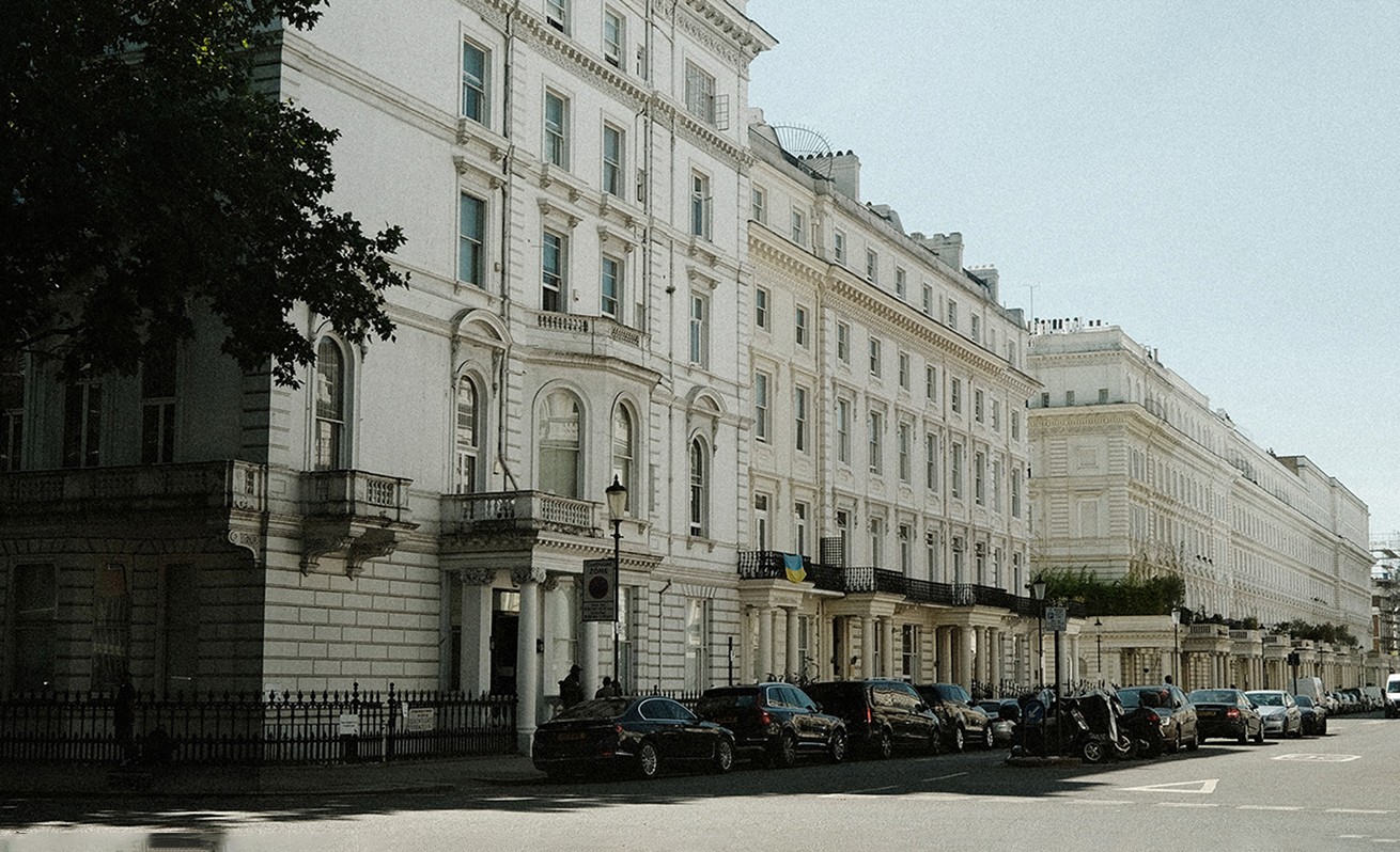 White stucco façades of a Belgravia terrace — Massimo Dutti London Fashion Week