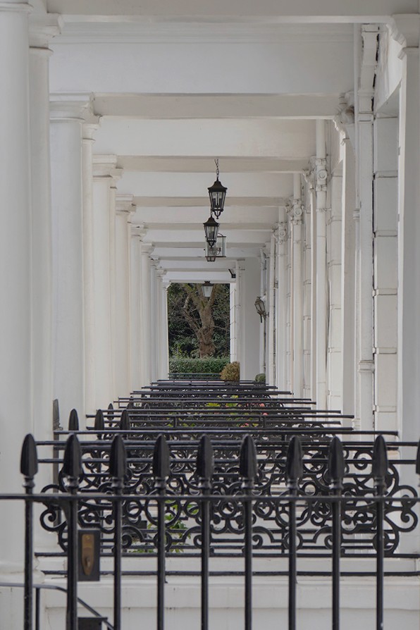 White colonnade and iron railings in Chelsea — Massimo Dutti London Fashion Week