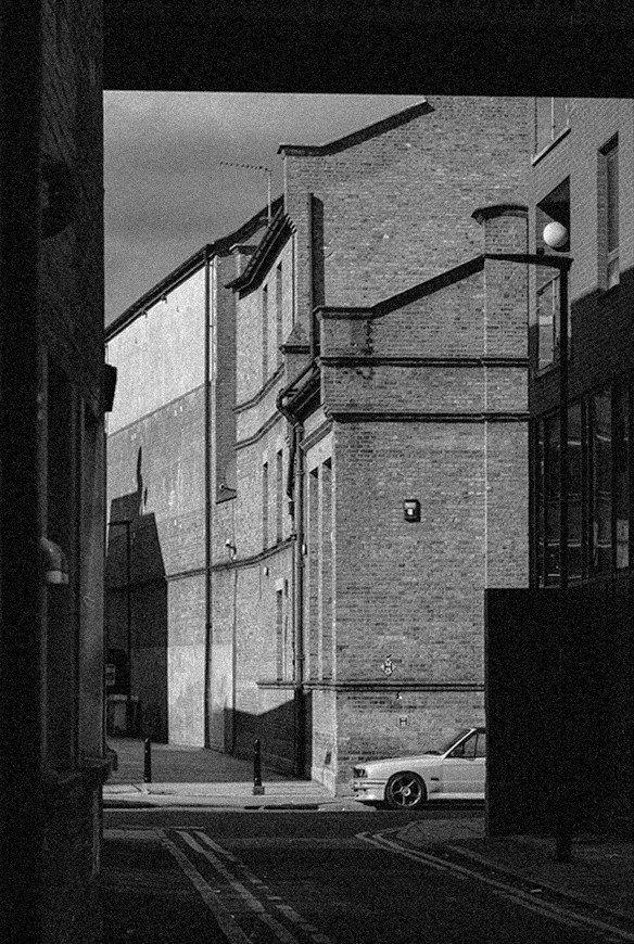 Brick alley in black and white, Shoreditch — Massimo Dutti London Fashion Week