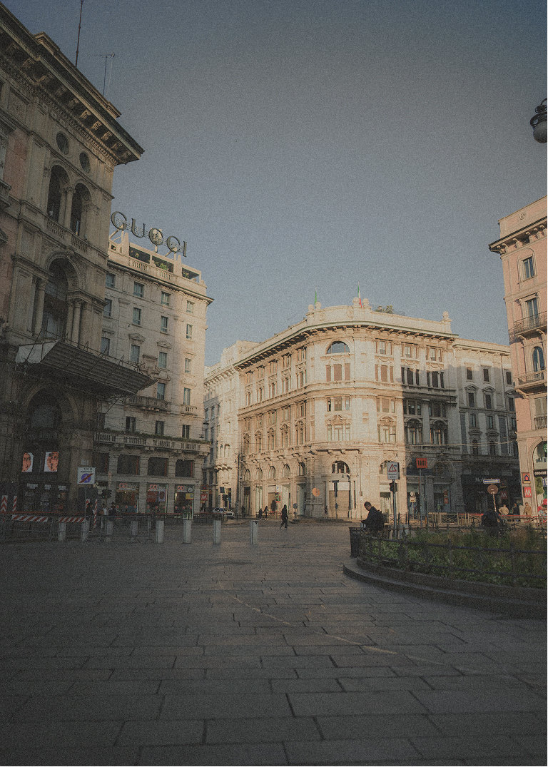Cobbled square lined with historic palazzi in central Milan — Massimo Dutti Milan Fashion Week