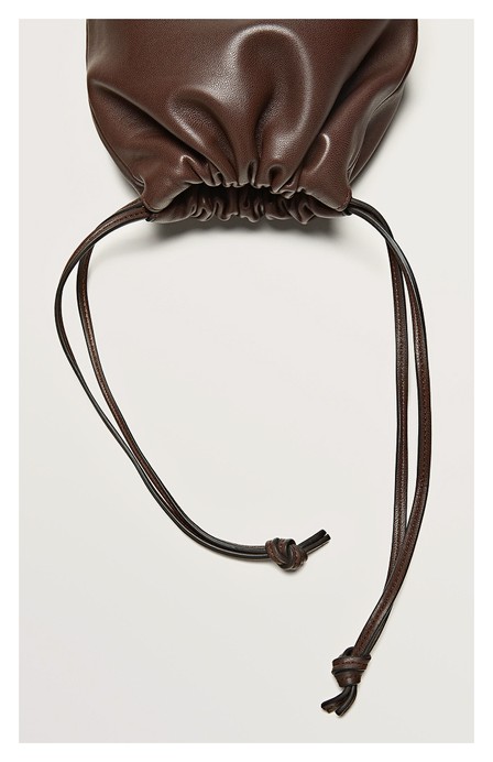 Brown nappa leather bucket bag — Massimo Dutti Puffer Jackets