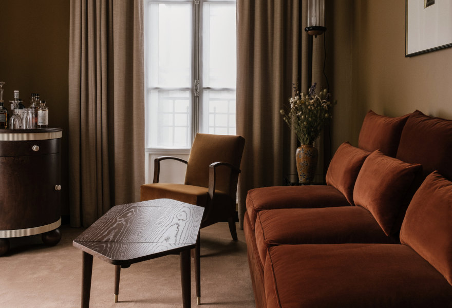 Room with velvet sofa at Hôtel Rochechouart — Massimo Dutti Paris Fashion Week