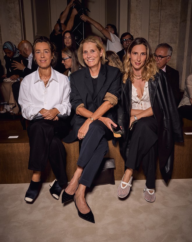 Joana de la Fuente and Yasmin Kayser in the front row of the Massimo Dutti Limited Edition FW26 show in Rome